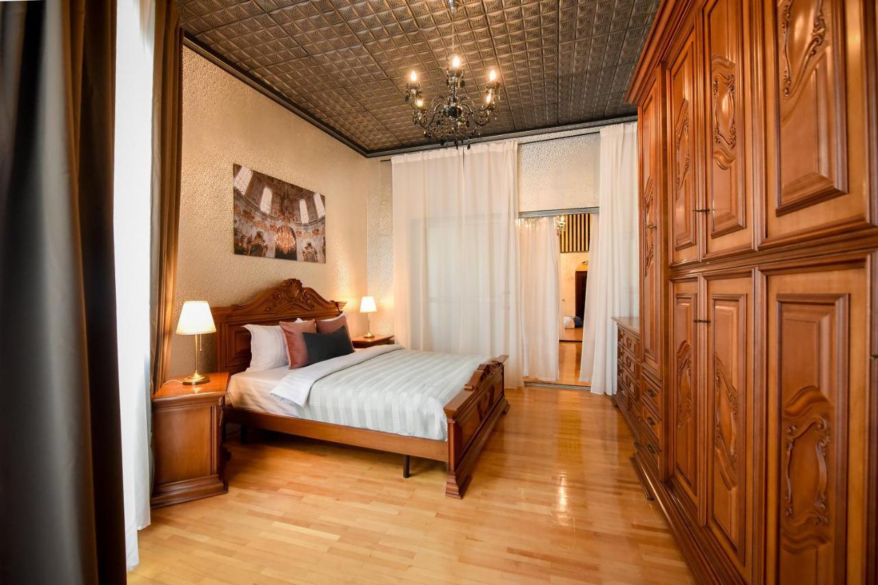 בוקרשט The Museum - Wonderful Super Central Apartment מראה חיצוני תמונה