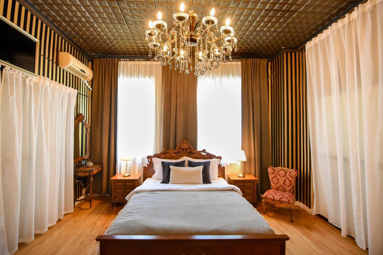 בוקרשט The Museum - Wonderful Super Central Apartment מראה חיצוני תמונה