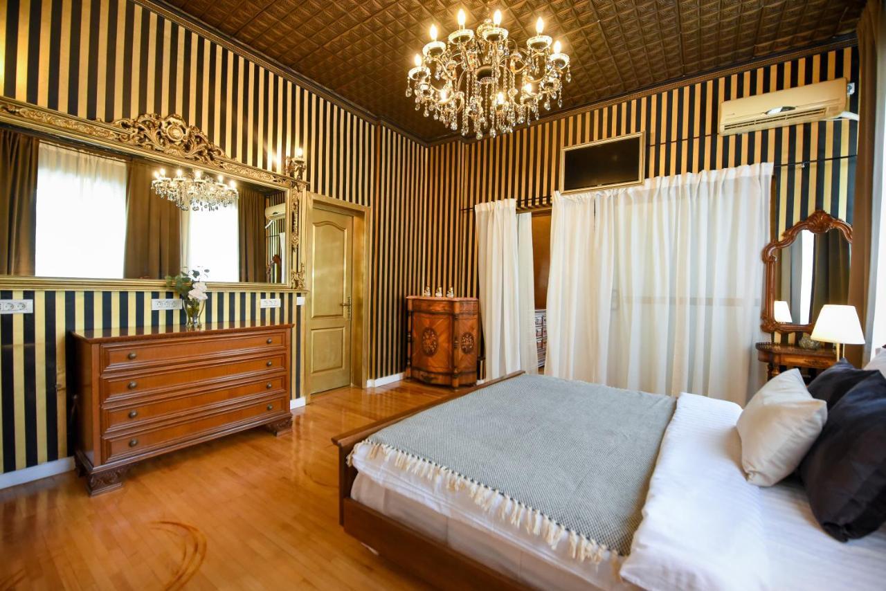 בוקרשט The Museum - Wonderful Super Central Apartment מראה חיצוני תמונה