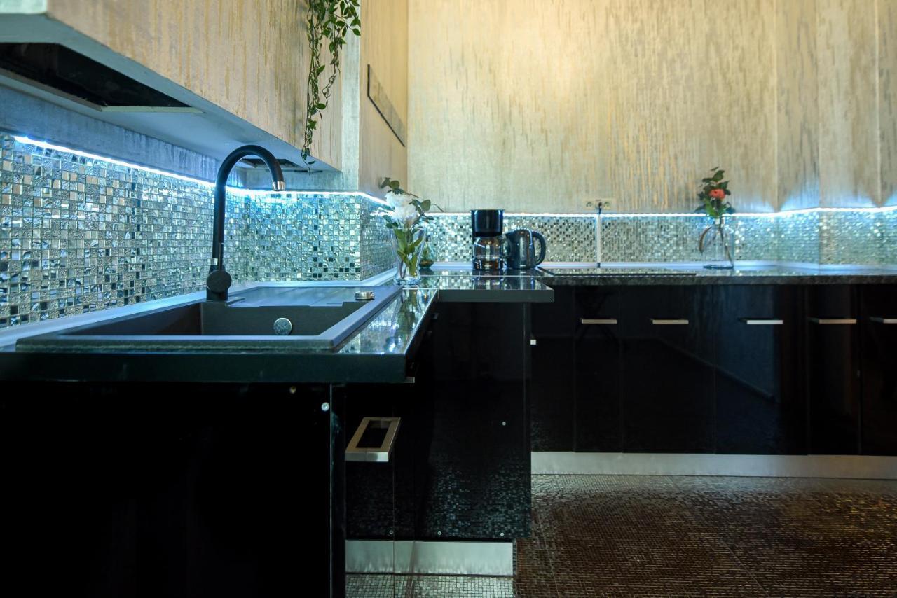 בוקרשט The Museum - Wonderful Super Central Apartment מראה חיצוני תמונה
