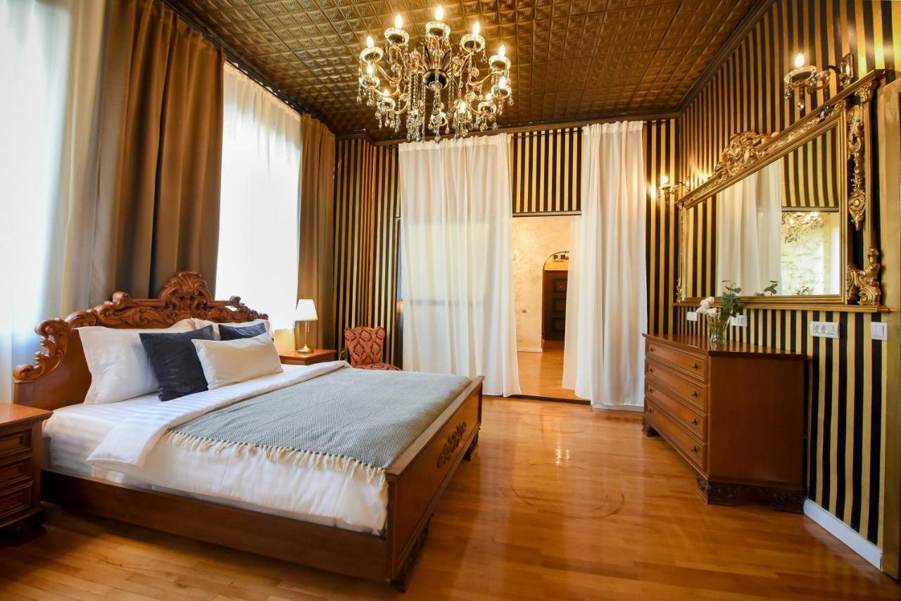 בוקרשט The Museum - Wonderful Super Central Apartment מראה חיצוני תמונה